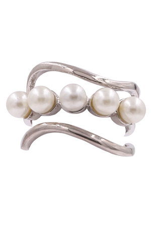 Layered Acrylic Pearl Ring