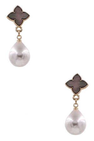 Cream Pearl Quatrefoil Post Earrings